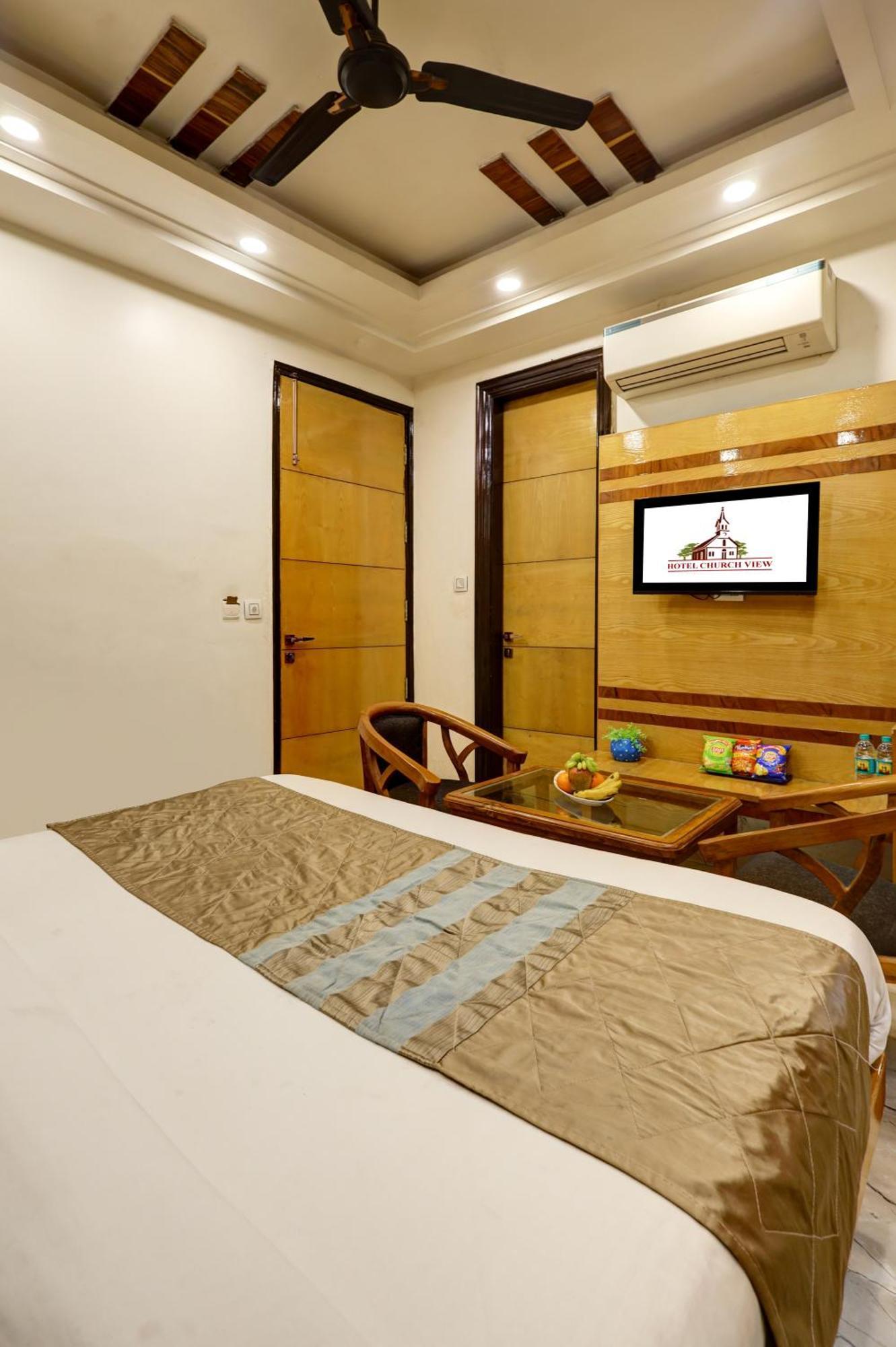 Church View Near Railway Station Hotel 3*