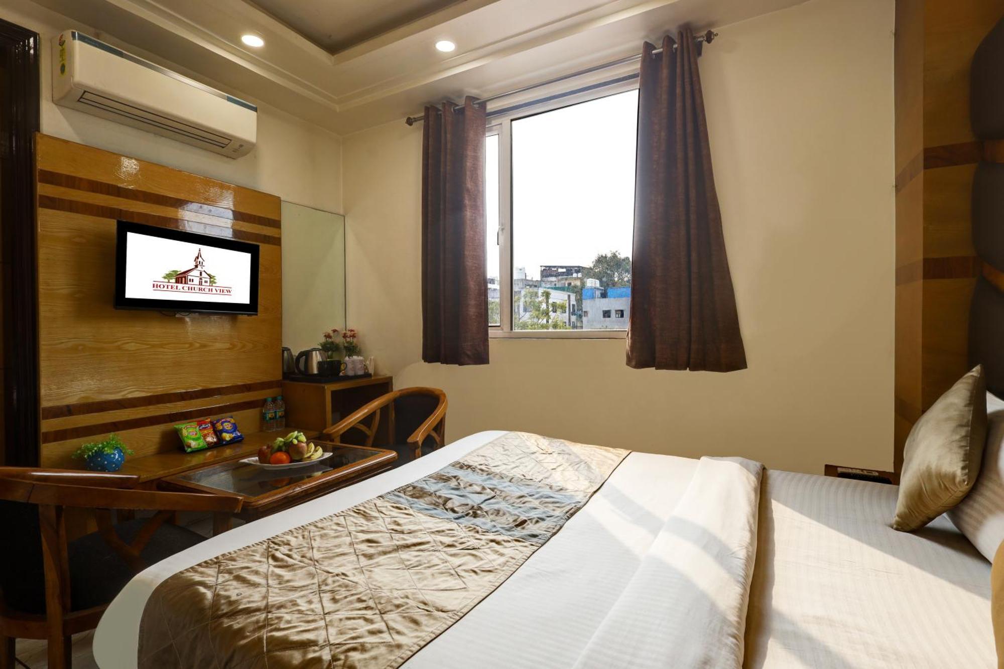 Hotel Church View Near Railway Station 3*