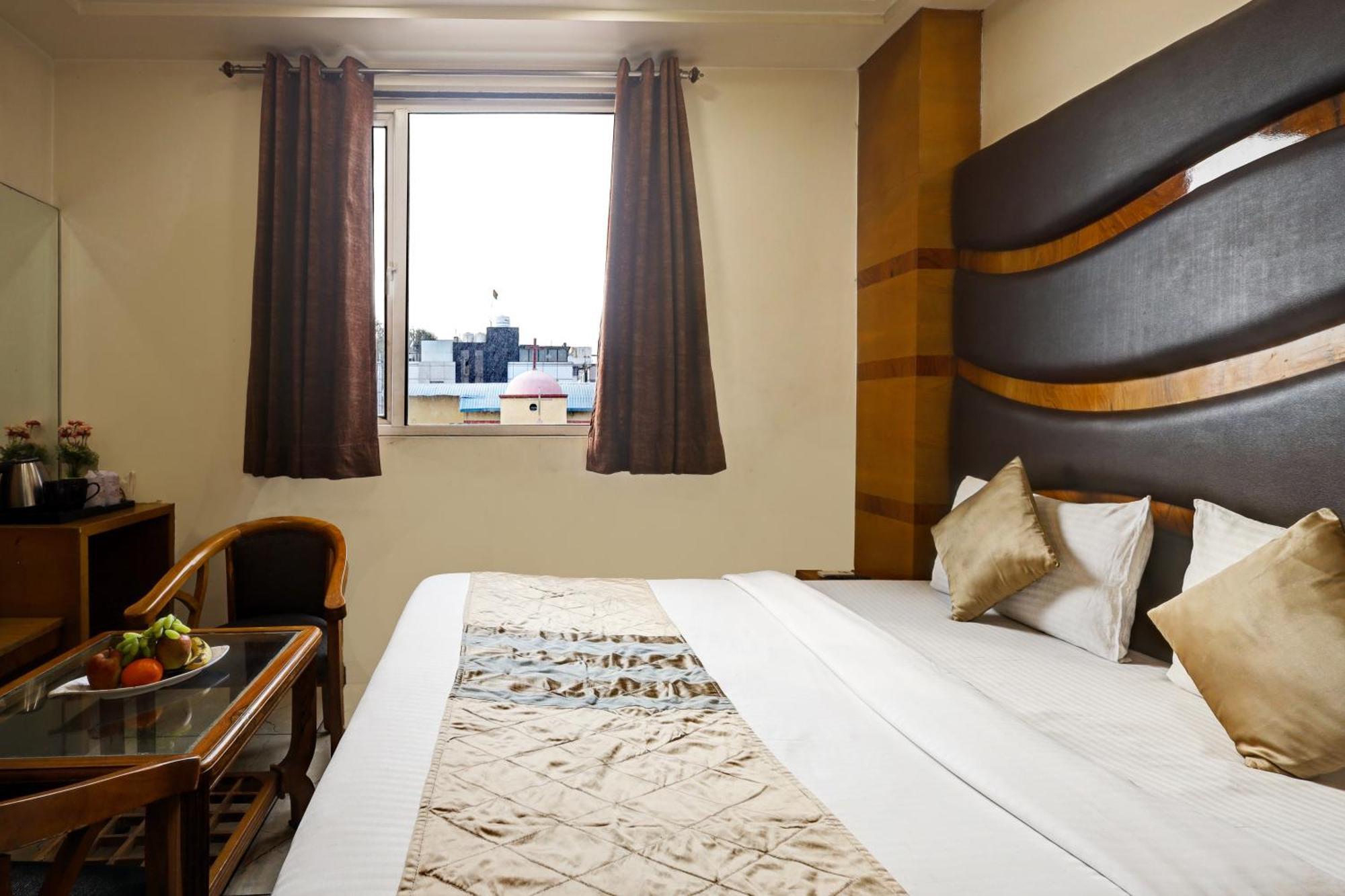 Church View Near Railway Station Hotel 3*